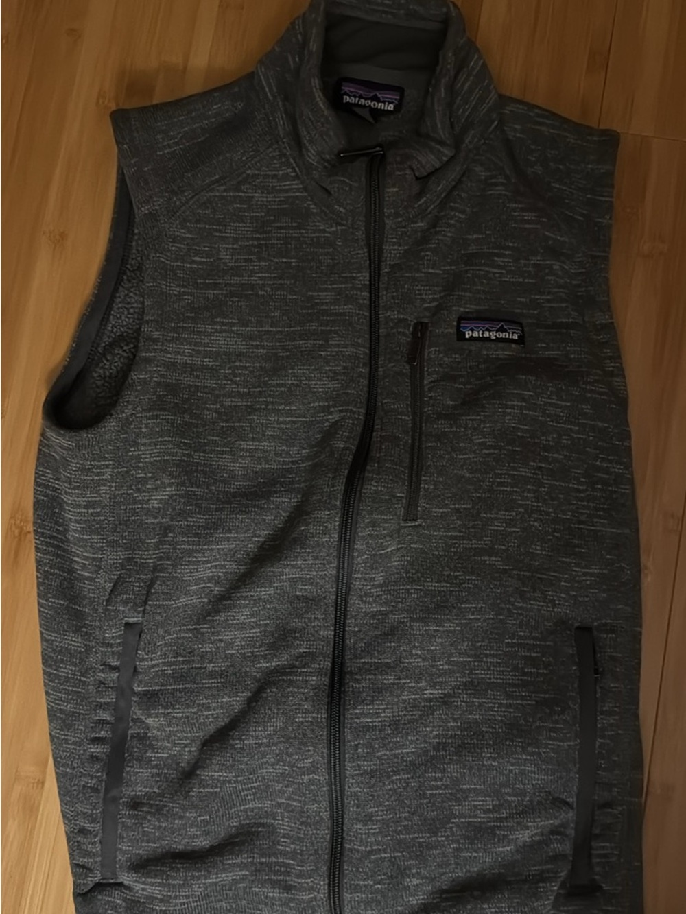 Patagonia Men's Dark Heather Gray Zip-Up Fleece Vest